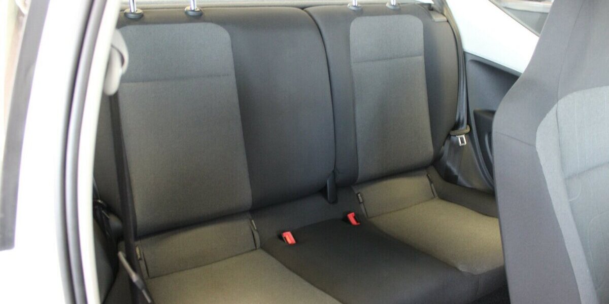 VW up! move up! 98.800 km 6.480 &euro; Euskirchen 53881