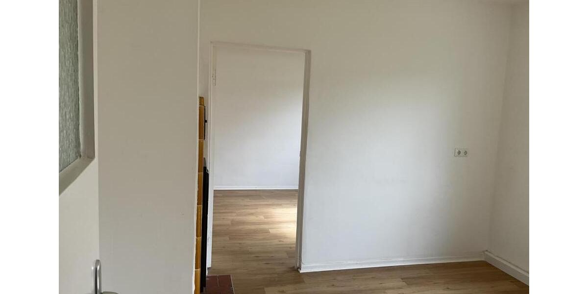 Etagenwohnung Bonn Gronau - 3 Zimmer, 60 m&sup2;, 740&euro; | Angebot:26022888