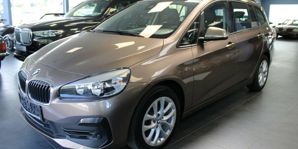 BMW 218 218i Gran Tourer Advantage - Navi - Kamera - 98.770 km 15.980 &euro; Euskirchen 53881