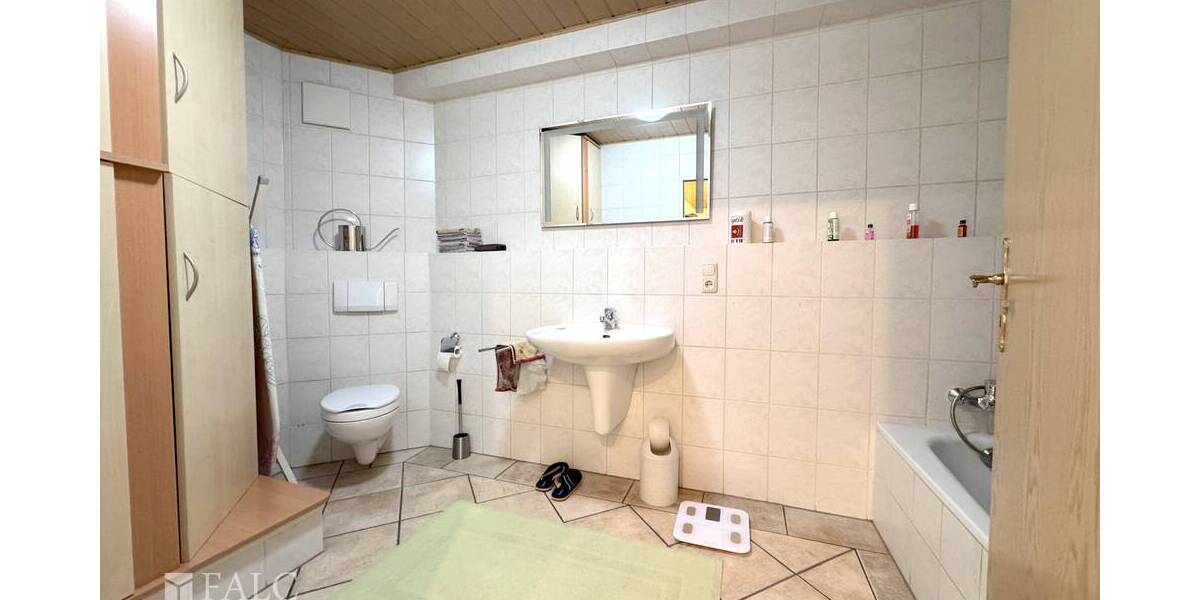 Etagenwohnung Bonn Dransdorf - 3 Zimmer, 115 m&sup2;, 349.000&euro; | Angebot:25739515