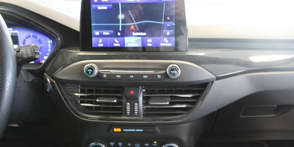 Ford Focus Turnier 1.5 EcoBlue St-Line X 155.940 km 11.480 &euro; Euskirchen 53881