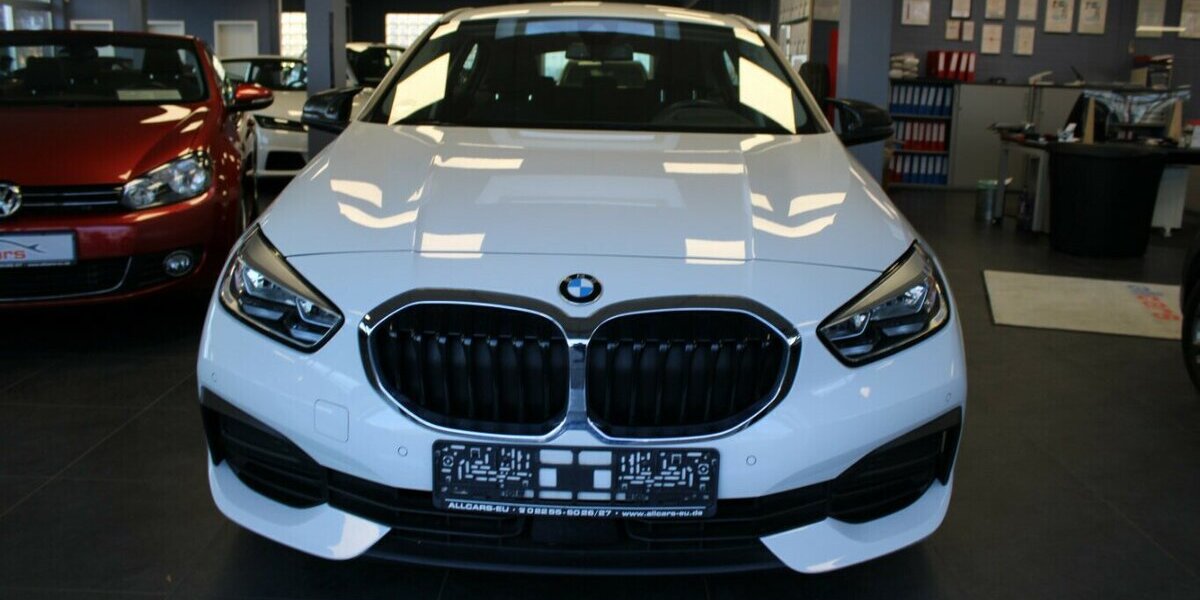 BMW 118 118i Aut. Avantgarde 61.600 km 18.480 &euro; Euskirchen 53881