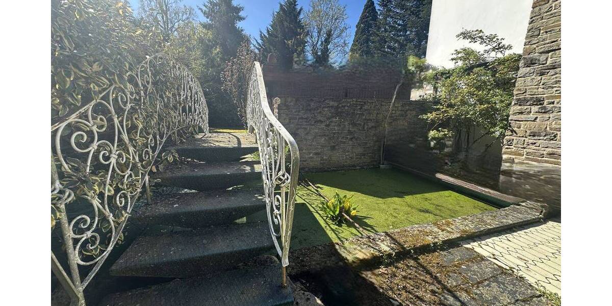 Einfamilienhaus Düren - 7 Zimmer, 265 m&sup2;, 849.000&euro; | Angebot:26435831