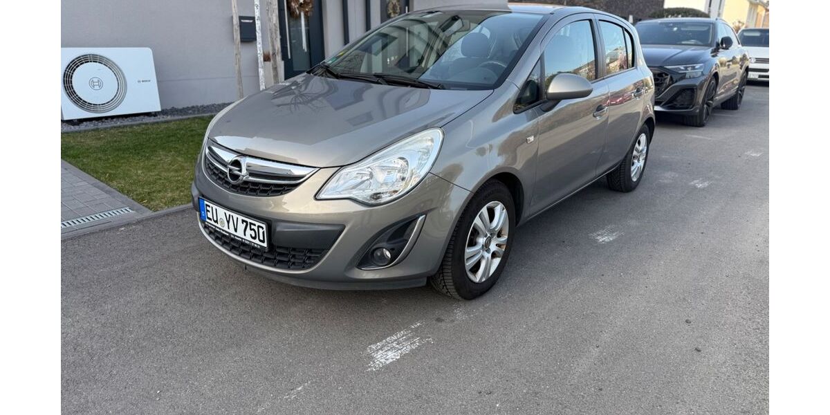 Opel Corsa 91.266 km 4.899 &euro; Euskirchen 53879