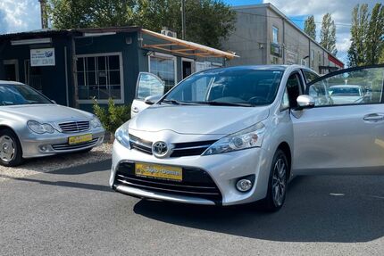 Toyota Verso 102.000 km 8.500 &euro; Bonn 53227