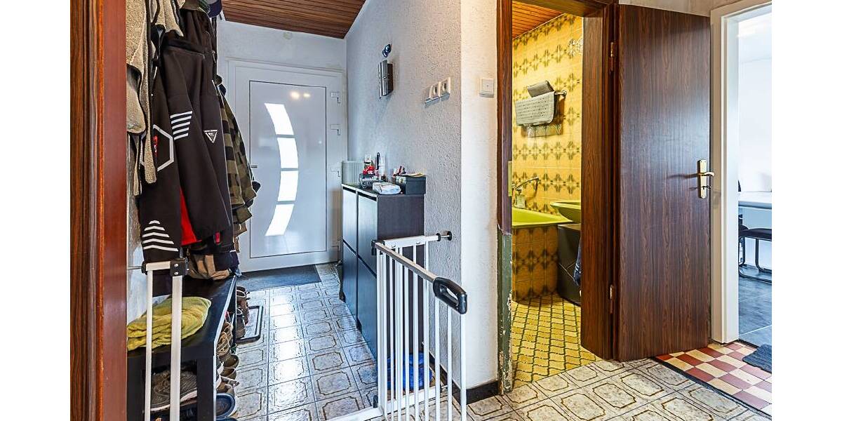 Einfamilienhaus Wershofen Laufenbacherhof - 6 Zimmer, 132 m&sup2;, 195.000&euro; | Angebot:25694317