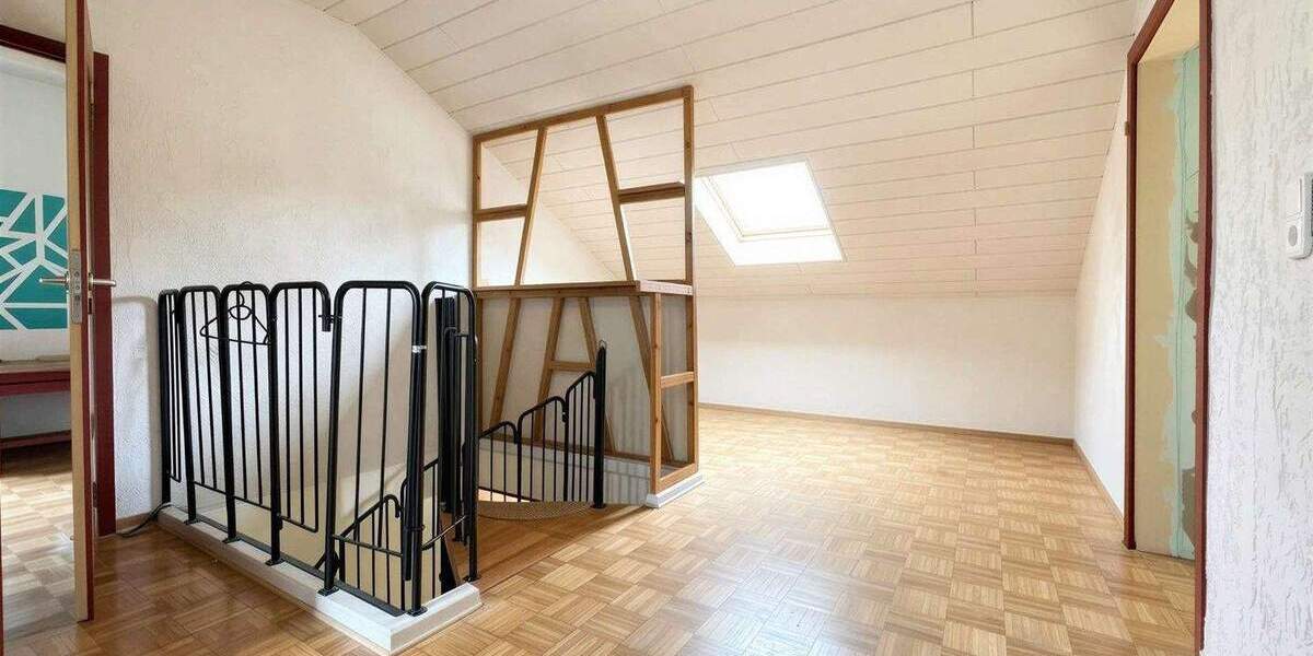 Einfamilienhaus Bonn Röttgen - 4 Zimmer, 140 m&sup2;, 499.000&euro; | Angebot:25739549