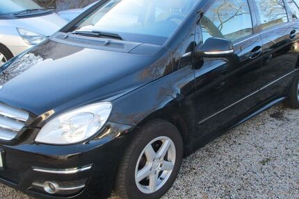 Mercedes-Benz B 150 340.000 km 2.850 &euro; Bonn 53127