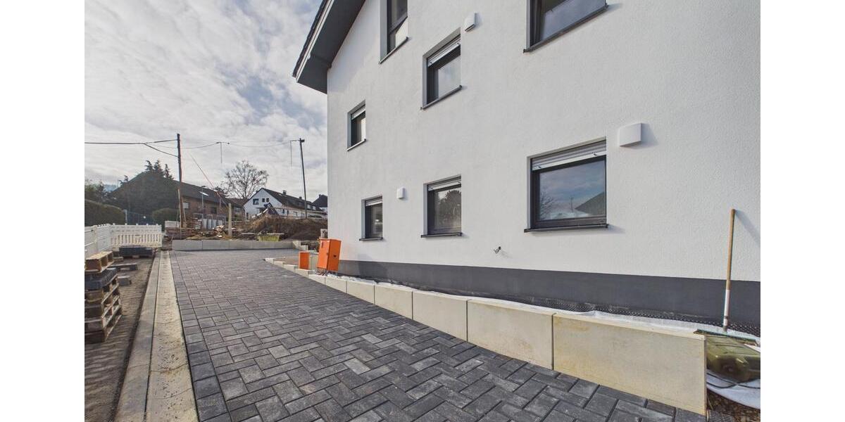 Reihenhaus Königswinter - 5 Zimmer, 159 m&sup2;, 2.800&euro; | Angebot:25437942