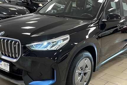 BMW iX1 49.443 km 32.000 &euro; Bonn 53227