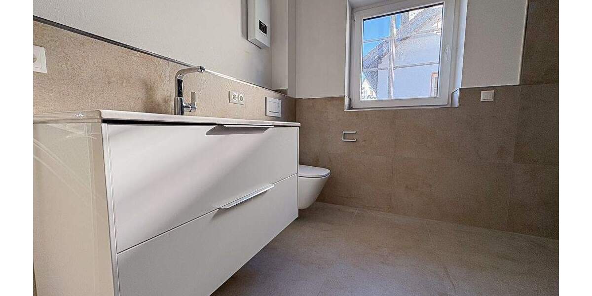 Etagenwohnung Bad Neuenahr-Ahrweiler Ahrweiler - 4 Zimmer, 100 m&sup2;, 1.260&euro; | Angebot:25915446