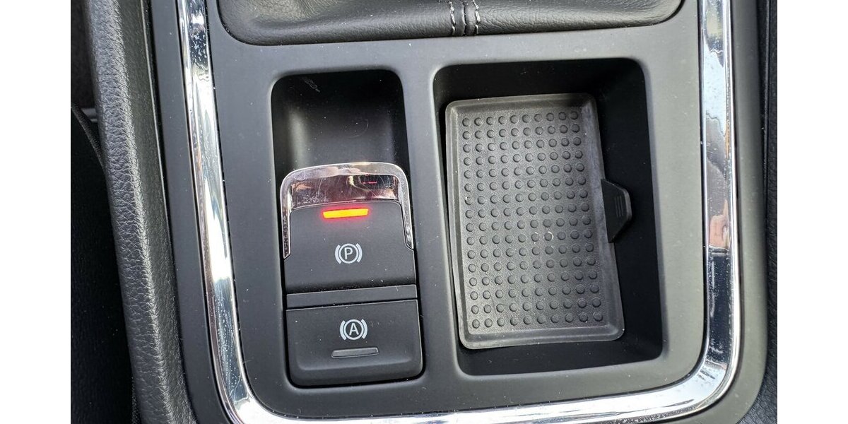 Seat Ateca Leder Navi Klima Temp. SR+WR UNFALLFREI 1a 60.000 km 15.900 &euro; Erftstadt 50374