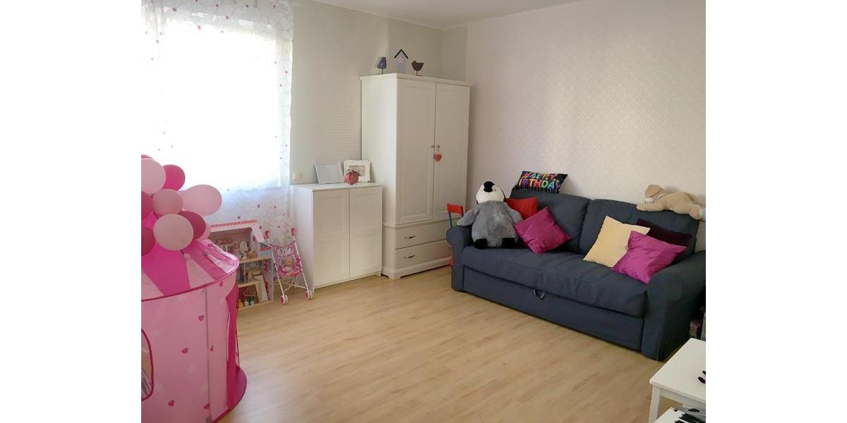 Etagenwohnung Erftstadt - 3 Zimmer, 102 m&sup2;, 1.450&euro; | Angebot:25991758