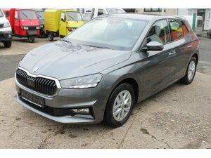 Skoda Fabia TSi 115 Alu PDC LED Kamera SOFORT 9 km 20.595 &euro; Bonn 53225