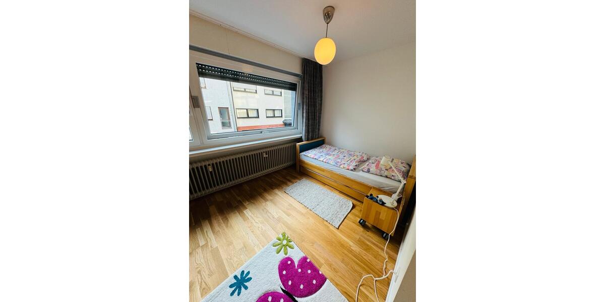 Etagenwohnung Bonn Beuel-Mitte - 4 Zimmer, 110 m&sup2;, 2.500&euro; | Angebot:25872750