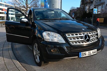 Mercedes-Benz ML 320 210.000 km 9.500 &euro; Bonn 53175