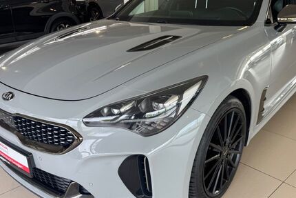 Kia Stinger 82.315 km 29.490 &euro; Brühl 50321