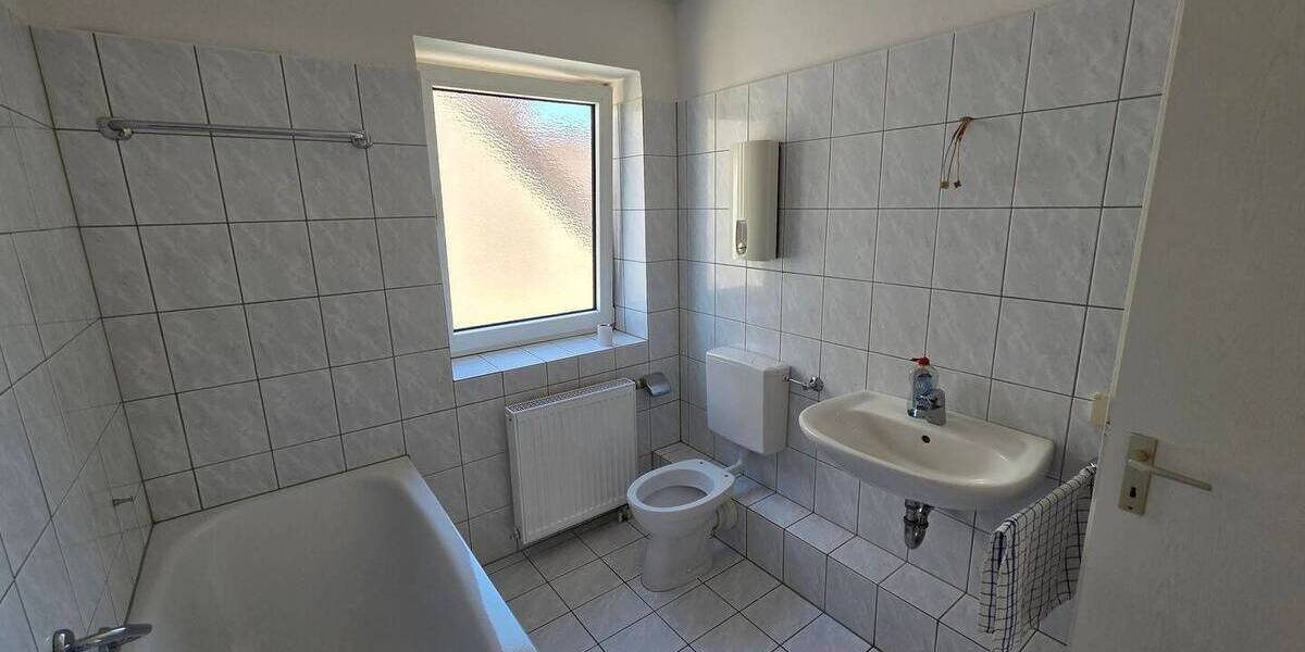 Etagenwohnung Niederkassel Mondorf - 2 Zimmer, 68 m&sup2;, 229.500&euro; | Angebot:26750974