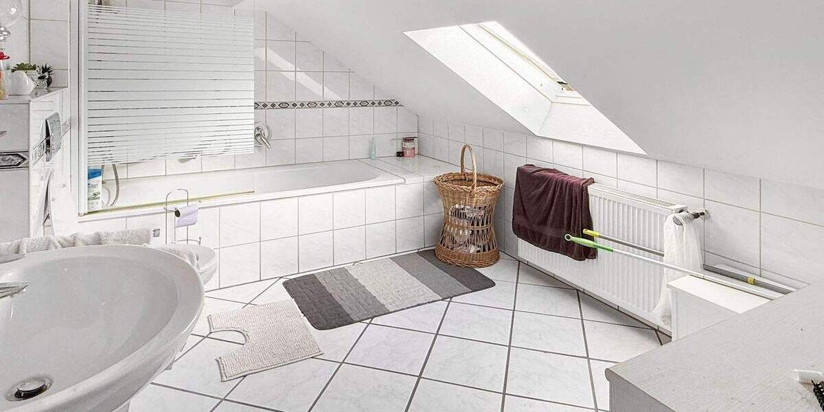 Einfamilienhaus Euskirchen Innenstadt - 5 Zimmer, 97 m&sup2;, 269.000&euro; | Angebot:25820827