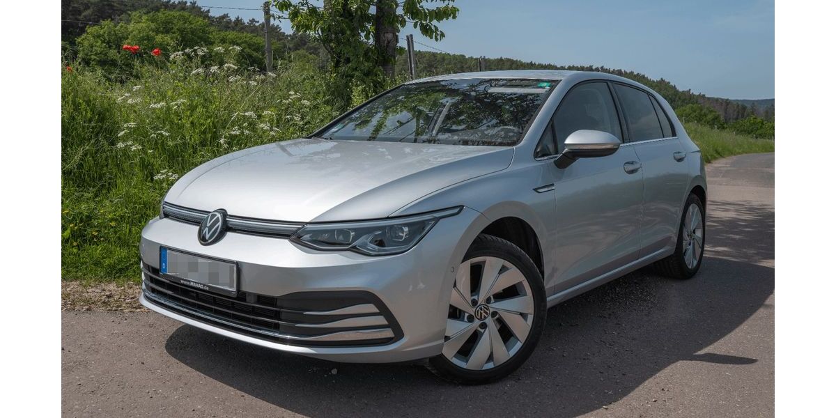 VW Golf 83.500 km 22.490 &euro; Düren 52351