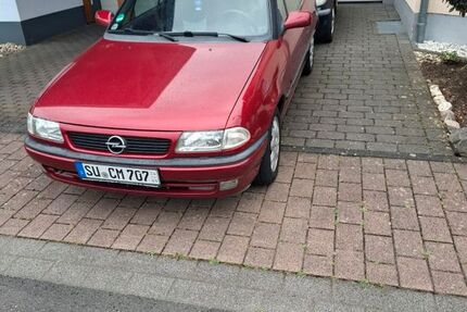 Opel Astra 69.000 km 2.900 &euro; Niederkassel 53859