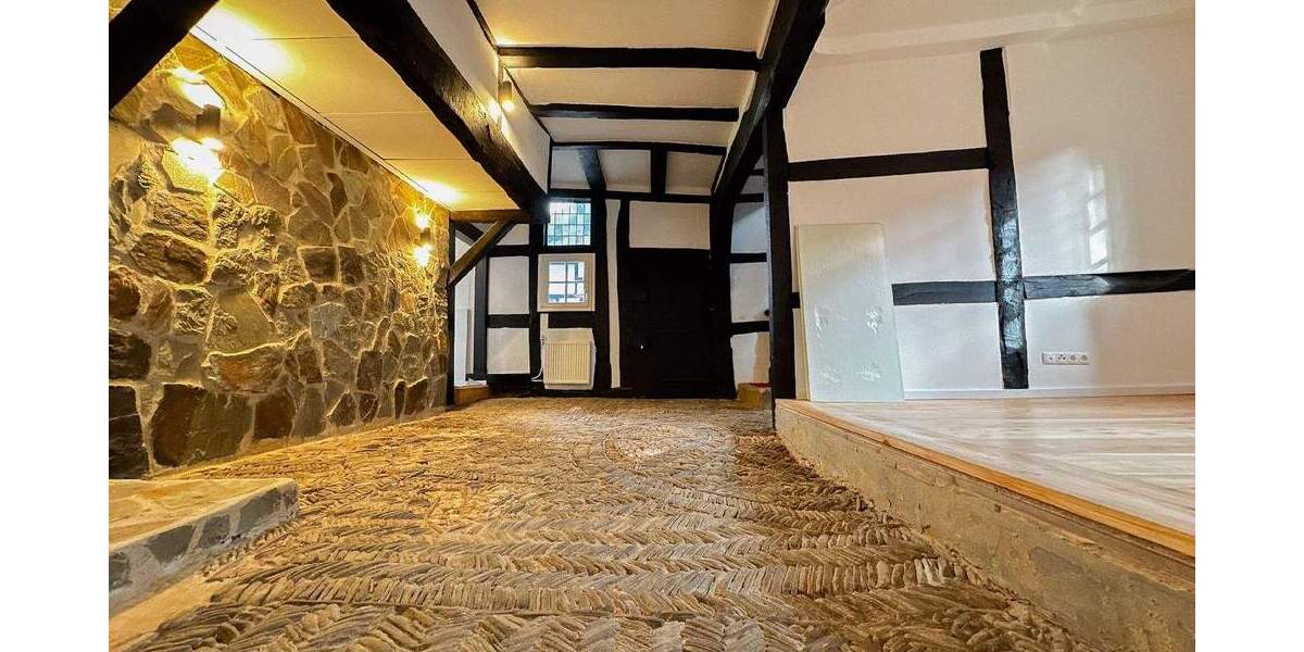 Einfamilienhaus Euskirchen Flamersheim - 7 Zimmer, 190 m&sup2;, 2.280&euro; | Angebot:25695611