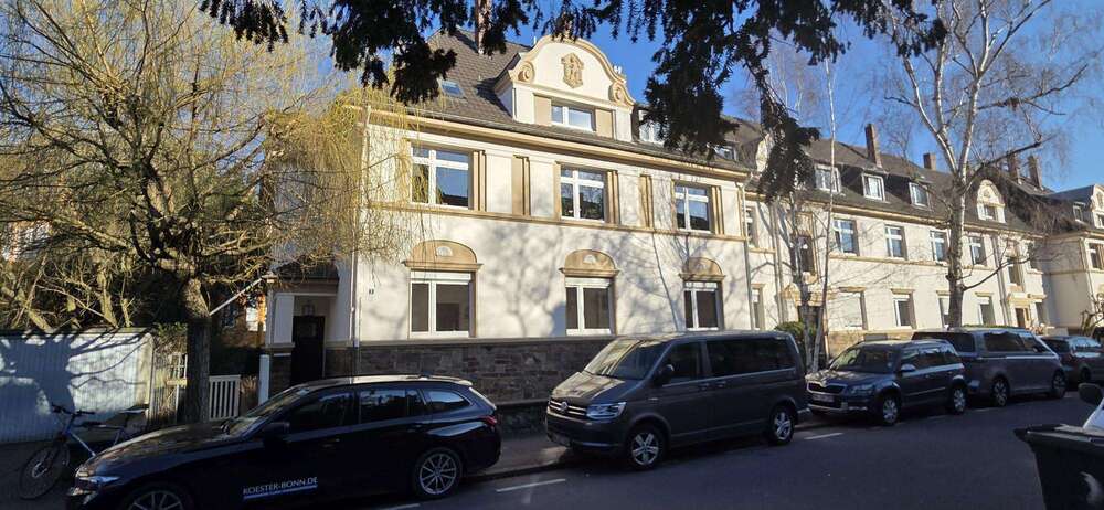 Etagenwohnung Bonn Dottendorf - 5 Zimmer, 143 m&sup2;, 2.150&euro; | Angebot:25924791