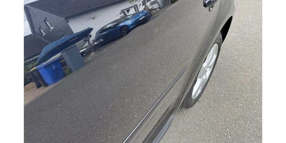 VW Touran 1.6FSI 7Sitze SR+WR eGSD DSG 1Hd !MÄNGEL! 213.000 km 1.100 &euro; Erftstadt 50374