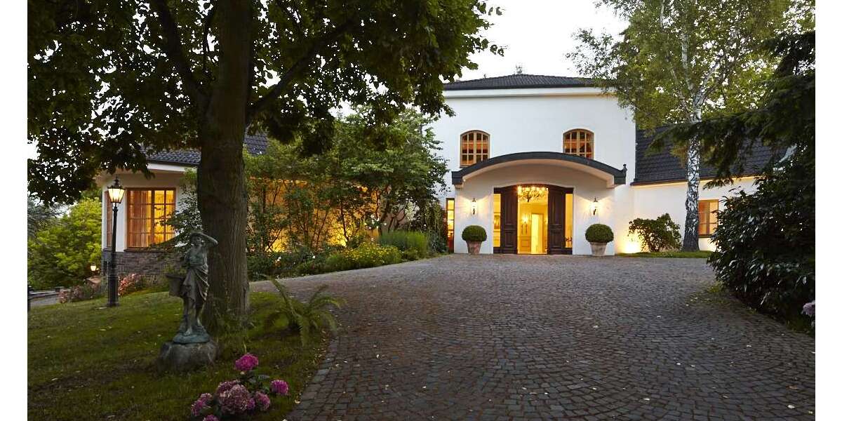 Einfamilienhaus Wachtberg - 10 Zimmer, 943 m&sup2;, 2.950.000&euro; | Angebot:24819678