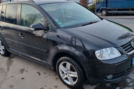 VW Touran 256.140 km 1.950 &euro; Frechen 50226