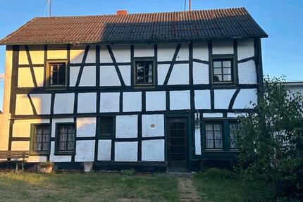 Haus Schuld - 5 Zimmer, 110 m&sup2;, 90.000&euro; | Angebot:25498011