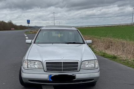 Mercedes-Benz C 280 164.001 km 4.899 &euro; Rheinbach 53359