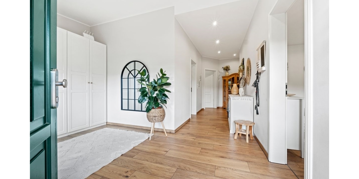 Nachhaltiges Anwesen mit top Energiewerten, Reitanlage und Platz für mehrere Generationen! - Mehrfamilienhaus, Wohnhaus Königswinter | Angebot:21578876