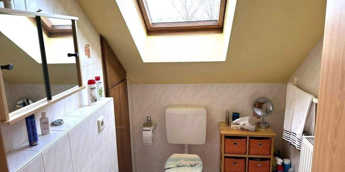 Reihenendhaus Rheinbach - 7 Zimmer, 170 m&sup2;, 695.000&euro; | Angebot:25804019