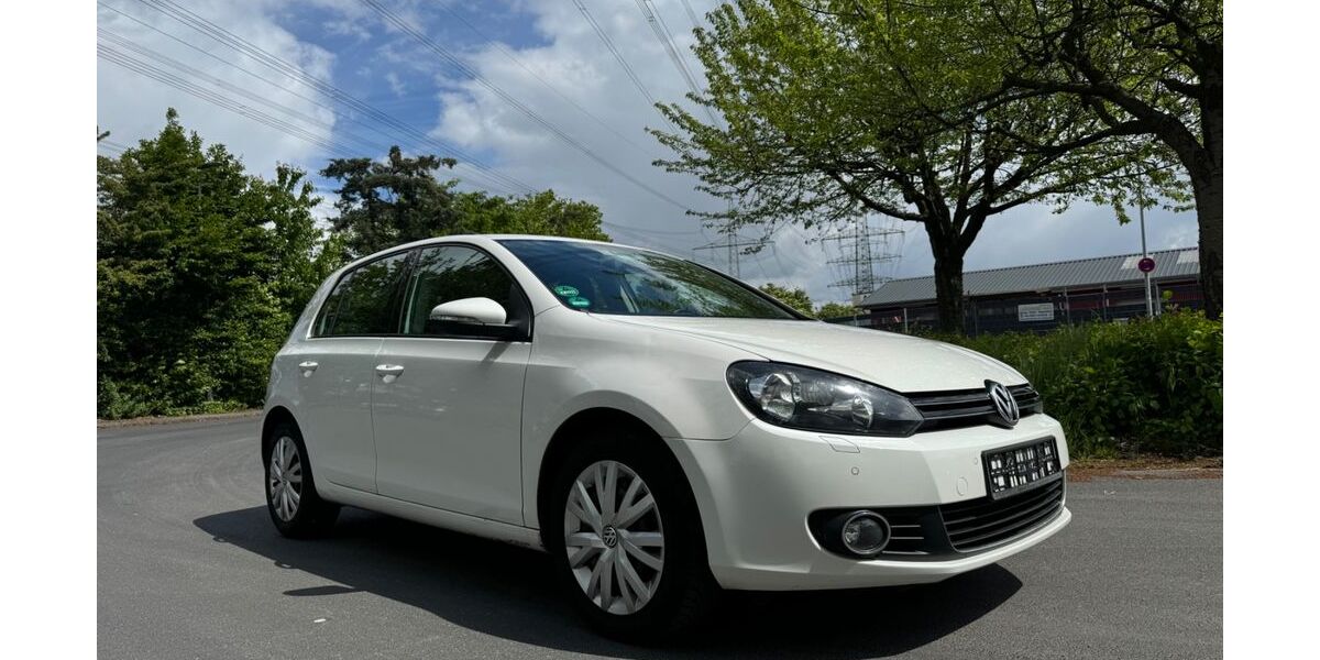 VW Golf 124.000 km 5.990 &euro; Hürth 50354