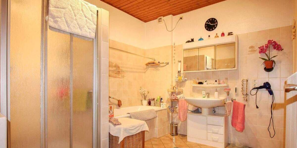 Doppelhaushälfte Bonn Mehlem - 2 Zimmer, 86 m&sup2;, 228.000&euro; | Angebot:25715919