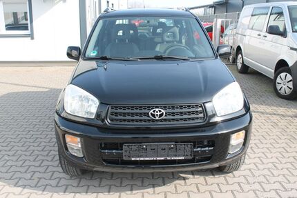 Toyota RAV 4 144.605 km 5.950 &euro; Euskirchen 53879