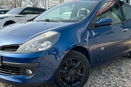 Renault Clio 149.800 km 2.999 &euro; Weilerswist 53919