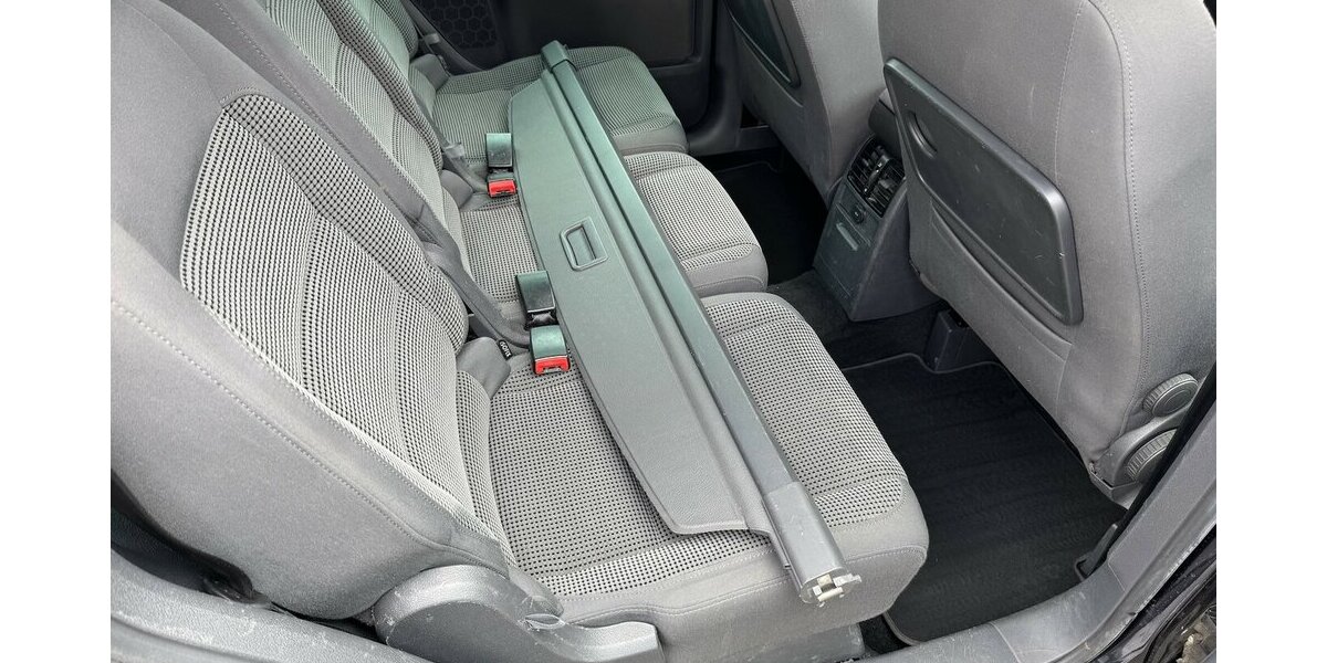 VW Touran 1.6FSI 7Sitze SR+WR eGSD DSG 1Hd !MÄNGEL! 213.000 km 1.100 &euro; Erftstadt 50374