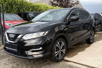 Nissan Qashqai 49.145 km 14.490 &euro; Düren 52351