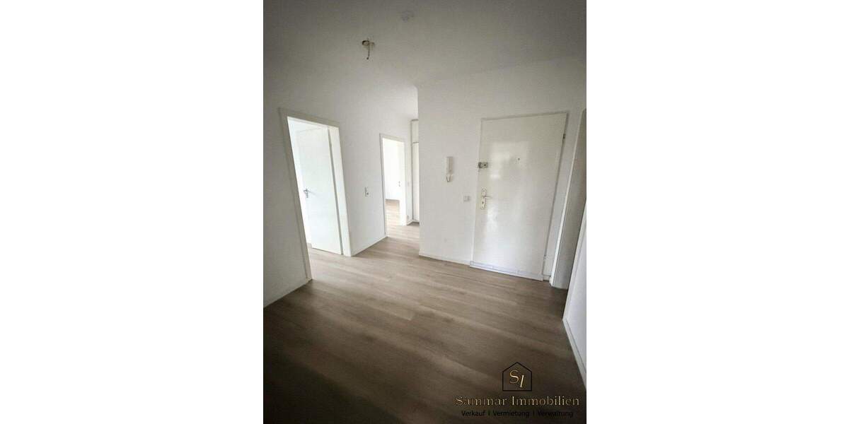 Etagenwohnung Brühl - 3 Zimmer, 74 m&sup2;, 1.120&euro; | Angebot:25738901