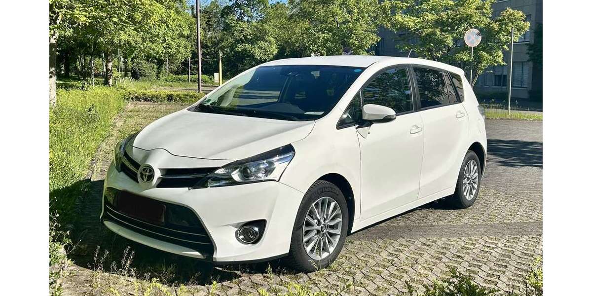 Toyota Verso 150.000 km 12.500 &euro; Bonn 53227