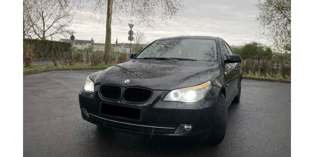 BMW 523 255.000 km 4.399 &euro; Bonn 53121