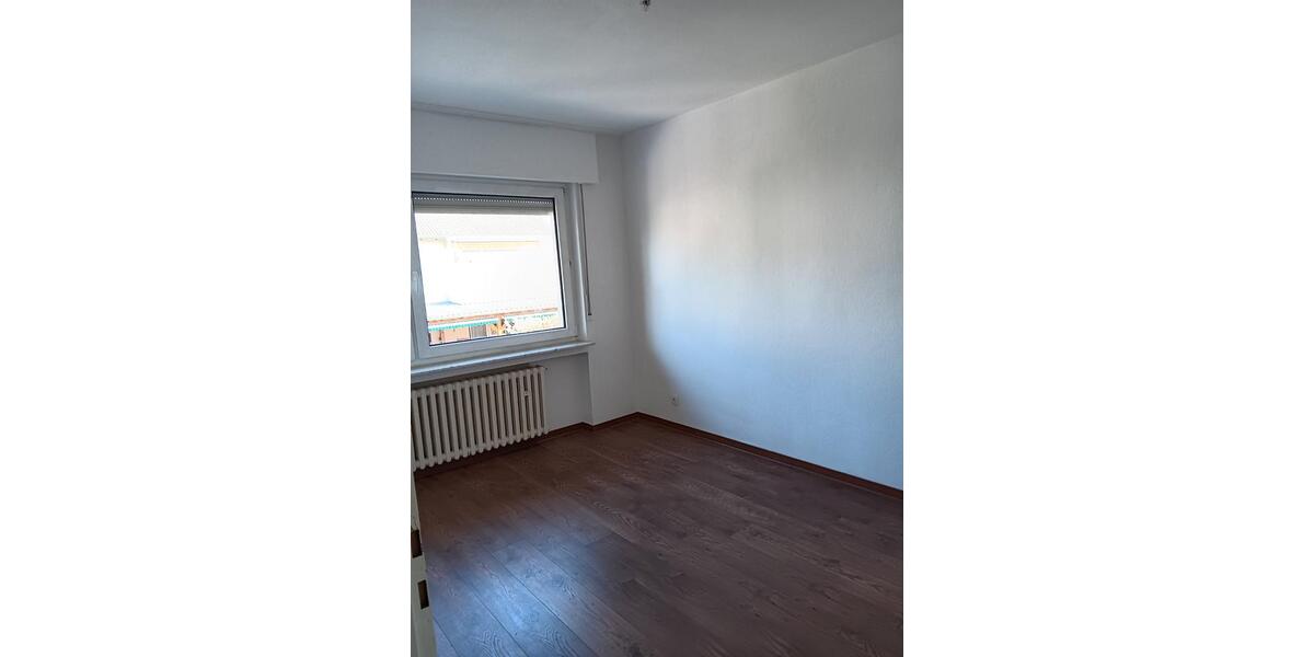 Etagenwohnung Bonn Auerberg - 3 Zimmer, 65 m&sup2;, 800&euro; | Angebot:25947671