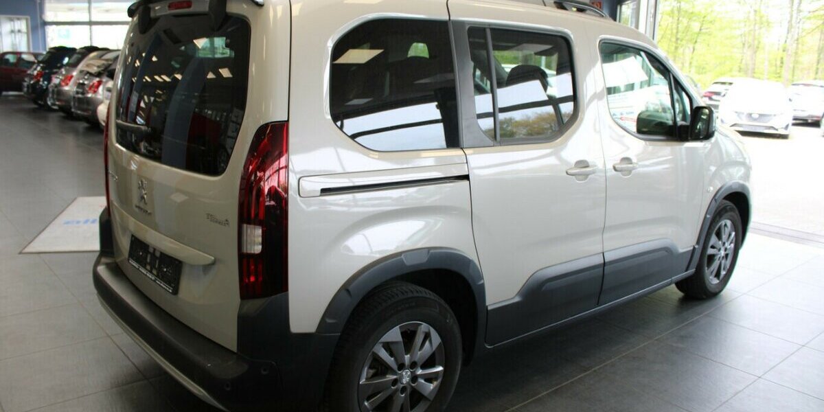 Peugeot Rifter Elektro L1 Allure Pack 12.978 km 21.980 &euro; Euskirchen 53881