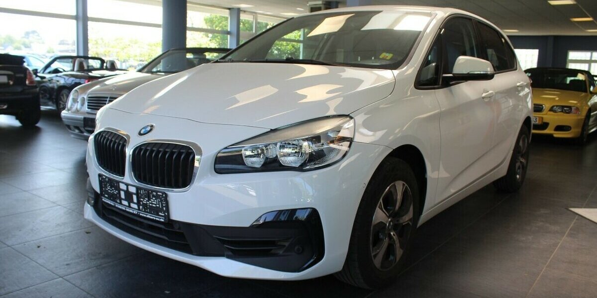 BMW 216 Active Tourer - Navi - SHZ - PDC - 1.HAND - 61.830 km 15.480 &euro; Euskirchen 53881