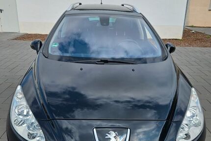 Peugeot 308 136.700 km 5.990 &euro; Erftstadt 50374