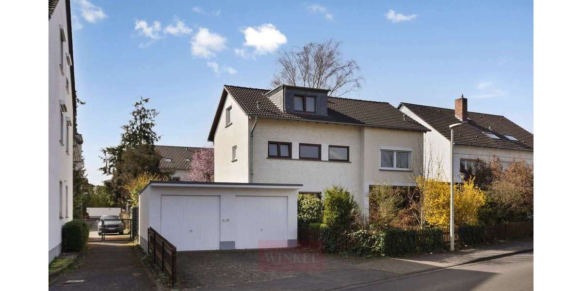 Einfamilienhaus Bonn Hardtberg - 8 Zimmer, 222 m&sup2;, 2.750&euro; | Angebot:25784249
