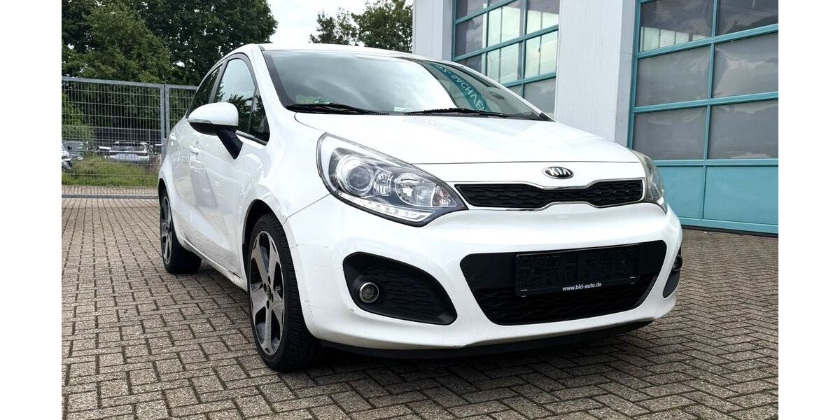 Kia Rio 114.253 km 4.790 &euro; Düren 52349