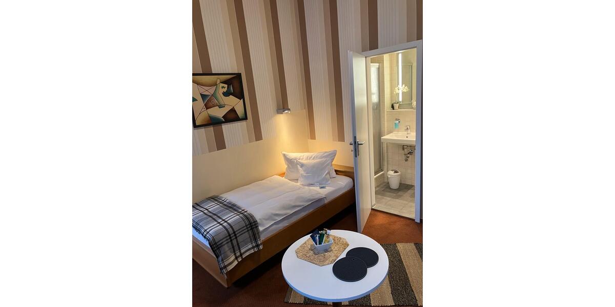 Etagenwohnung Bonn Bad Godesberg - 1 Zimmer, 29 m&sup2;, 790&euro; | Angebot:24867657